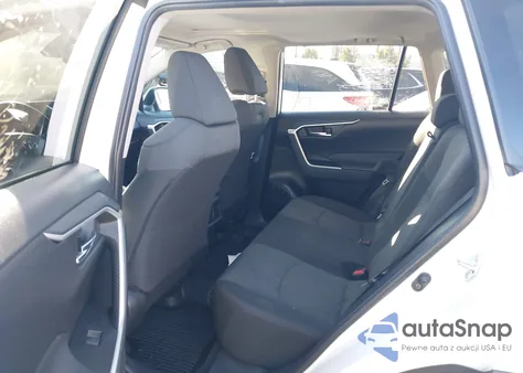 2022 Toyota Rav4 Xle z USA, uszkodzony, nr VIN 2T3W1RFV4NC196608